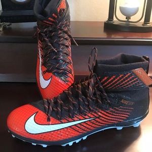 New Nike Football Lunarbeast Cleats size 16